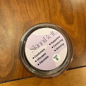 Skinni Belt Adjustable Invisible Waist Belt – Size Small – Tan/Nude